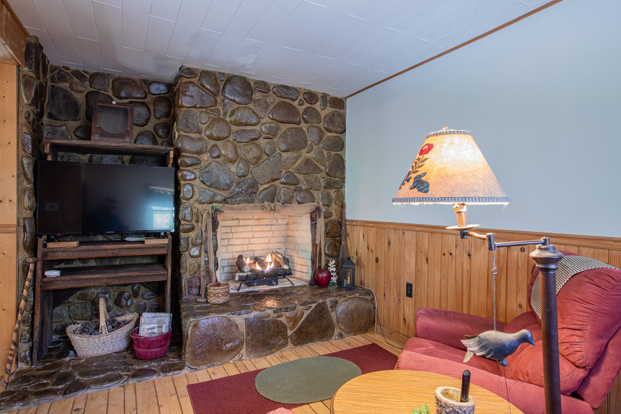 Buffalo Creek Log Cabin