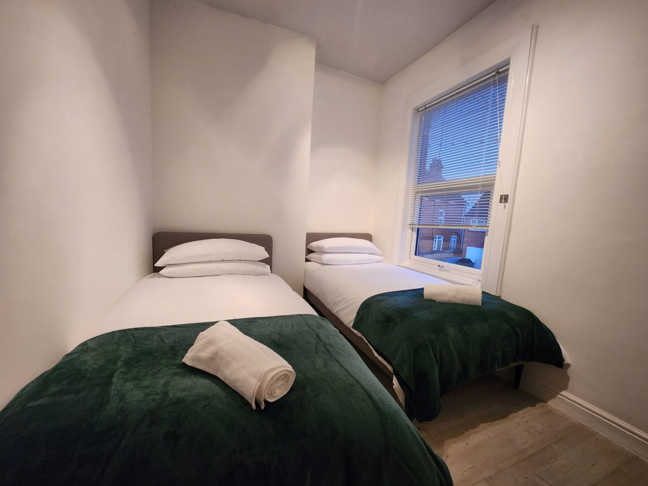 Home In Worcester - With Free Parking - Worcester