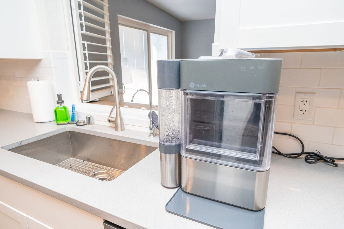 SLEEPES 12*BOAT PARKING*POOL* BEAUTIFUL! - Lake Havasu City