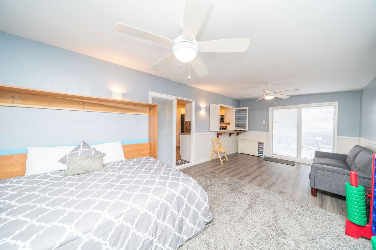 SLEEPES 12*BOAT PARKING*POOL* BEAUTIFUL! - Lake Havasu City