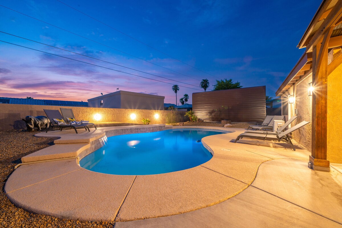 SLEEPES 12*BOAT PARKING*POOL* BEAUTIFUL! - Lake Havasu City