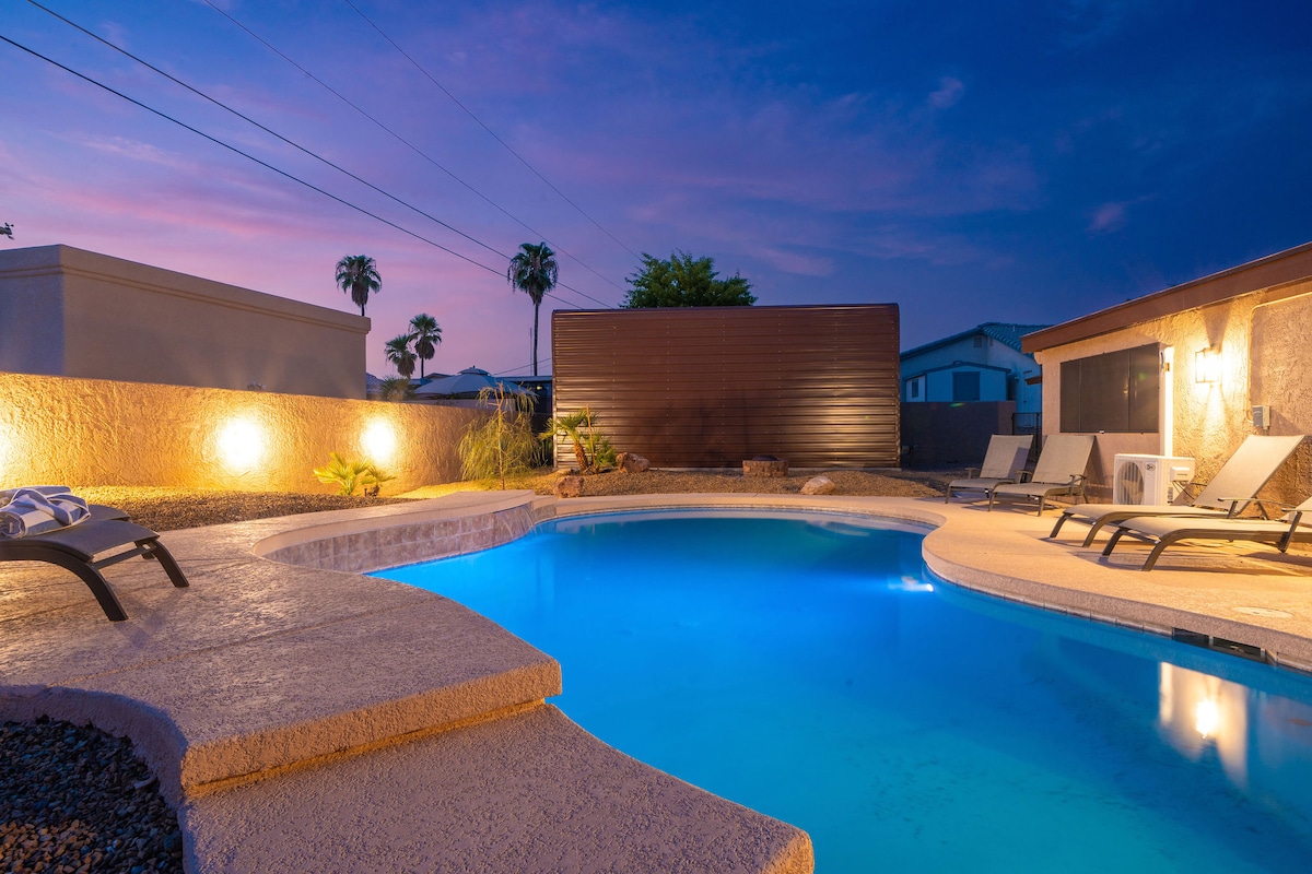 SLEEPES 12*BOAT PARKING*POOL* BEAUTIFUL! - Lake Havasu City