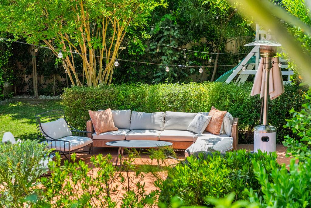Cozy Family Escape | Garden+Kids’ Playground + BBQ