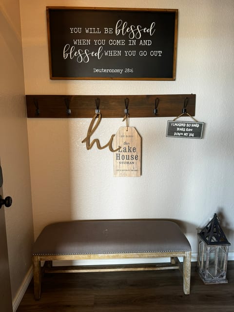 Quaint and perfect stay!3/2 pool & spa