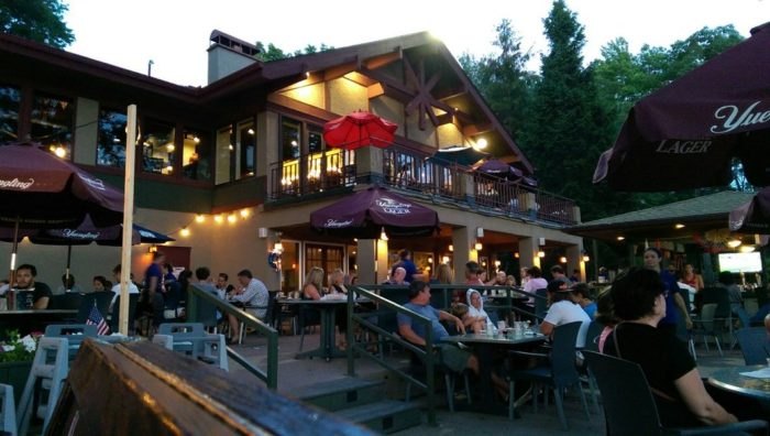 3 mins to Big Boulder Lake, FREE Beach Club passes - Lake Harmony