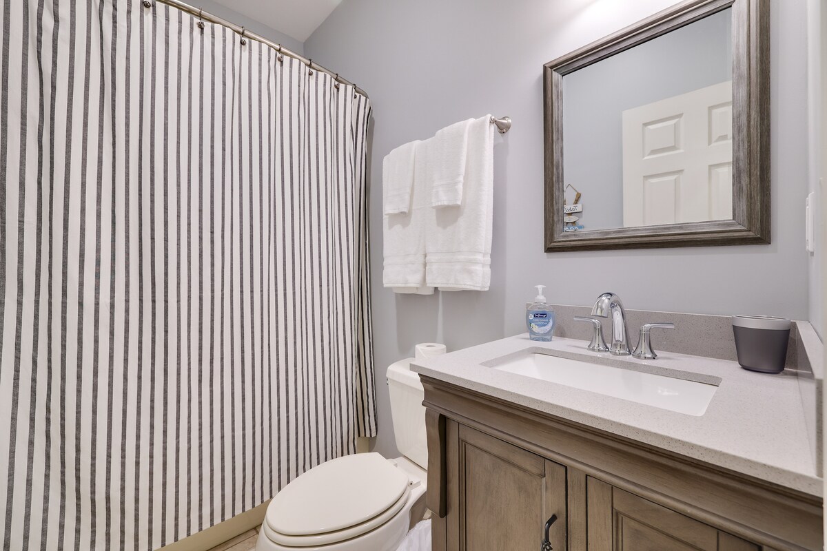 3 mins to Big Boulder Lake, FREE Beach Club passes - Lake Harmony