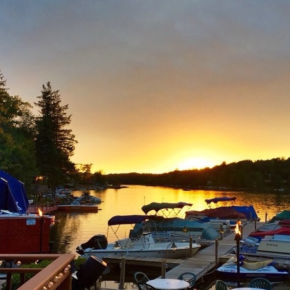 3 mins to Big Boulder Lake, FREE Beach Club passes - Lake Harmony