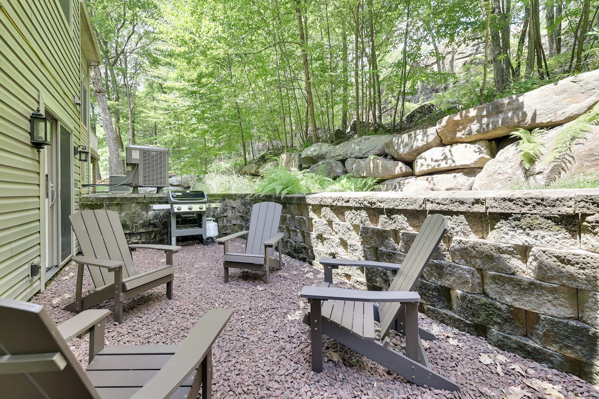 3 mins to Big Boulder Lake, FREE Beach Club passes - Lake Harmony