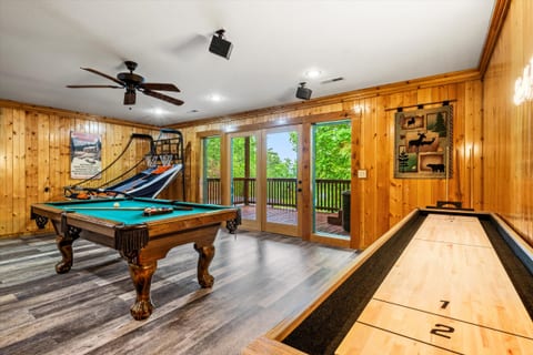 Smoky Top Lodge