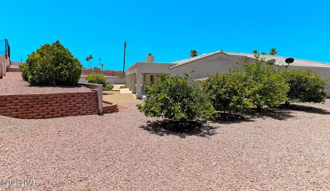 RETREAT, RELAX, REPEAT! 3/2 w POOL. CLOSE TO LAKE! - Lake Havasu City