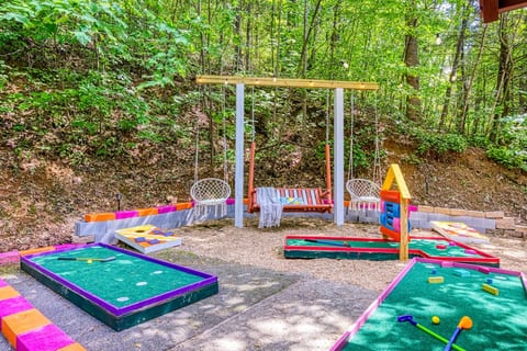 Skylight Retreat • Mountain View • Game room
