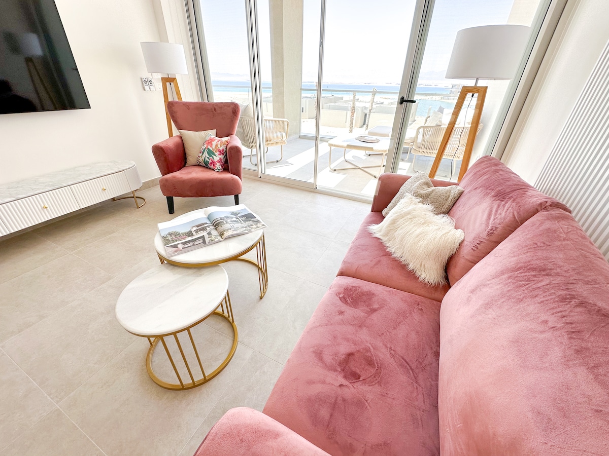 Central Soma bay Gem w/ Sea Views & Huge Terrace