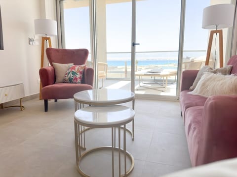 Central Soma bay Gem w/ Sea Views & Huge Terrace