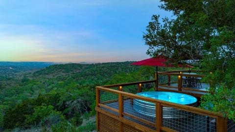 Relax on the cowboy pool deck taking in this amazing view!