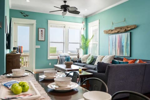 Crystal Beach - Beachfront Therapy Resort