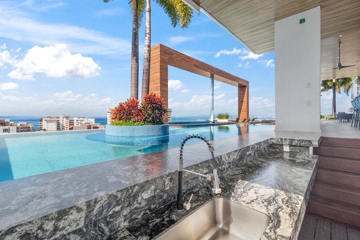 New 1BR 2Bath condo in the Romantic Zone - Puerto Vallarta