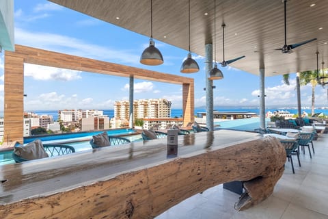New 1BR 2Bath condo in the Romantic Zone