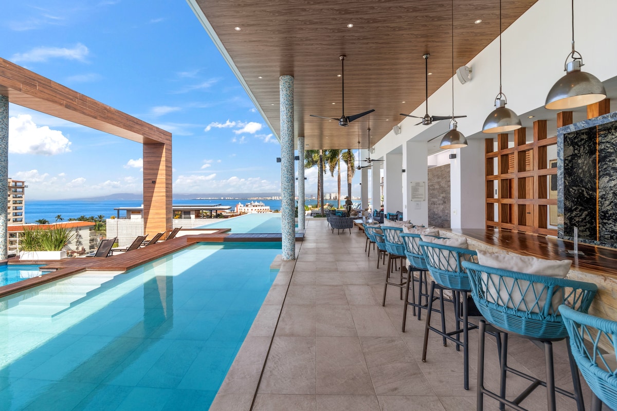 new-1br-2bath-condo-in-the-romantic-zone/