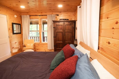 The Lucky Lodge- Private Red River Gorge Retreat