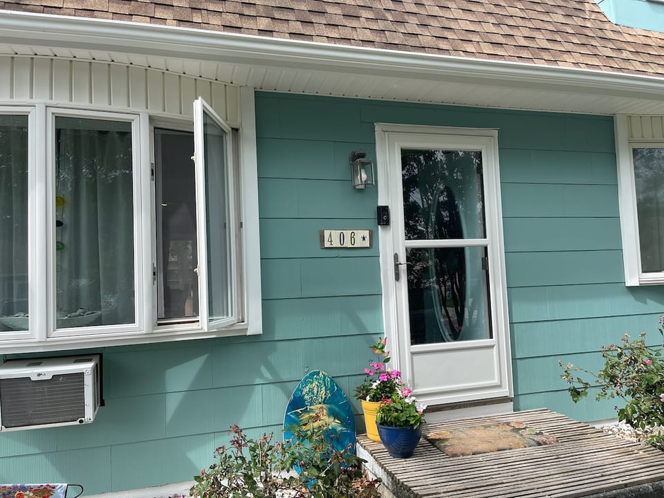 Cottage Acceptant les Animaux – à 200 pas de la Plage ! - Lower Township