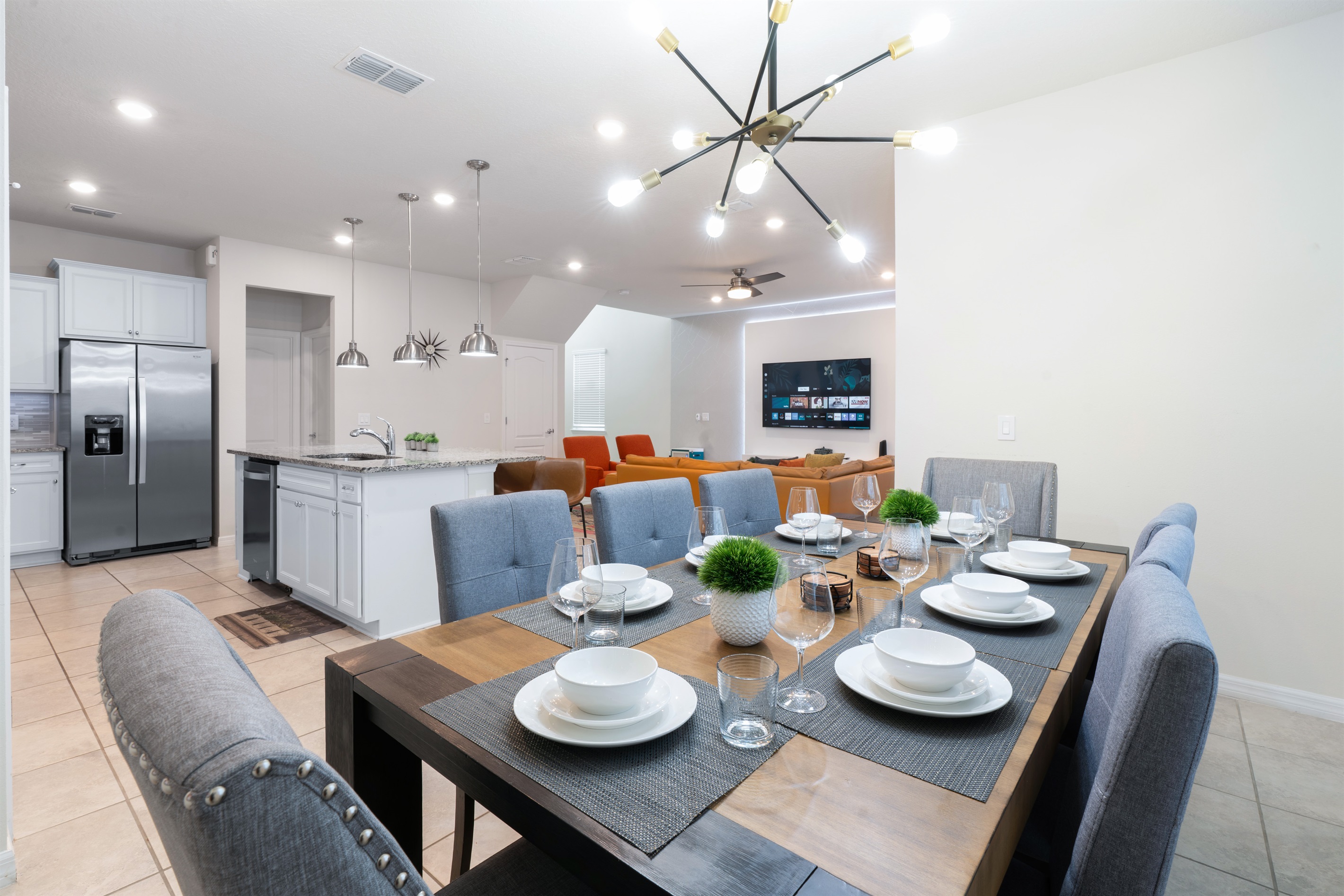 Gather around the elegant dining table in this Florida villa near Disney – seats 8 for fun family meals.