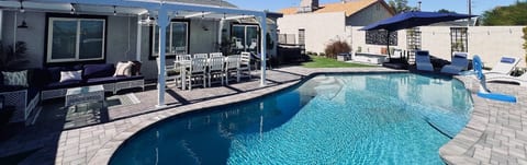 Lunar: Old Town•2 Kings•Heated Pool•Spa•Game Room