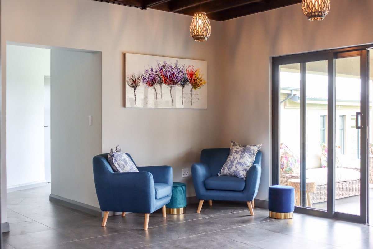 Stones Throw Manor - Krugersdorp