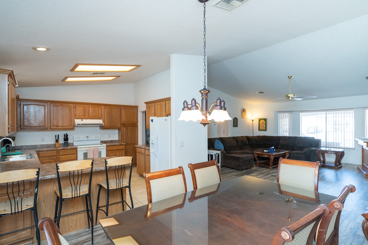 Entertainment Playground. POOL, GAMES AND GAMES! - Lake Havasu City