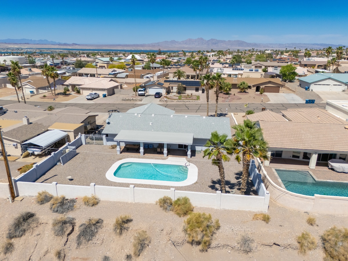Entertainment Playground. POOL, GAMES AND GAMES! - Lake Havasu City