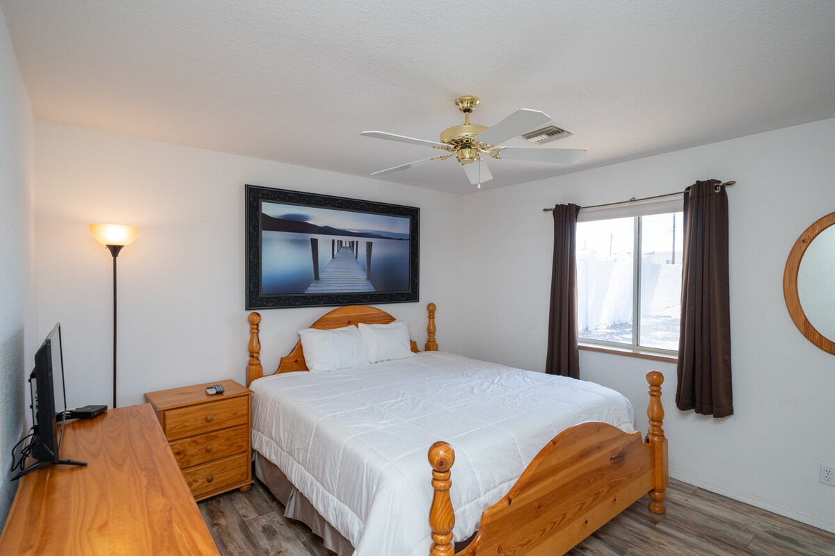 Entertainment Playground. POOL, GAMES AND GAMES! - Lake Havasu City