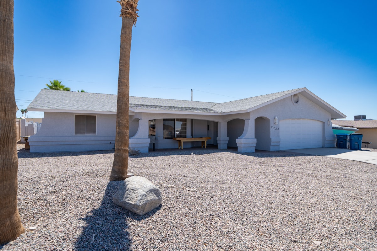 Entertainment Playground. POOL, GAMES AND GAMES! - Lake Havasu City