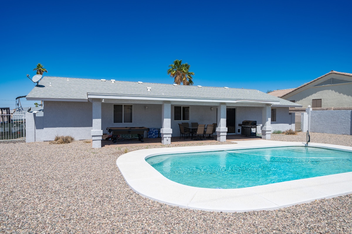 Entertainment Playground. POOL, GAMES AND GAMES! - Lake Havasu City