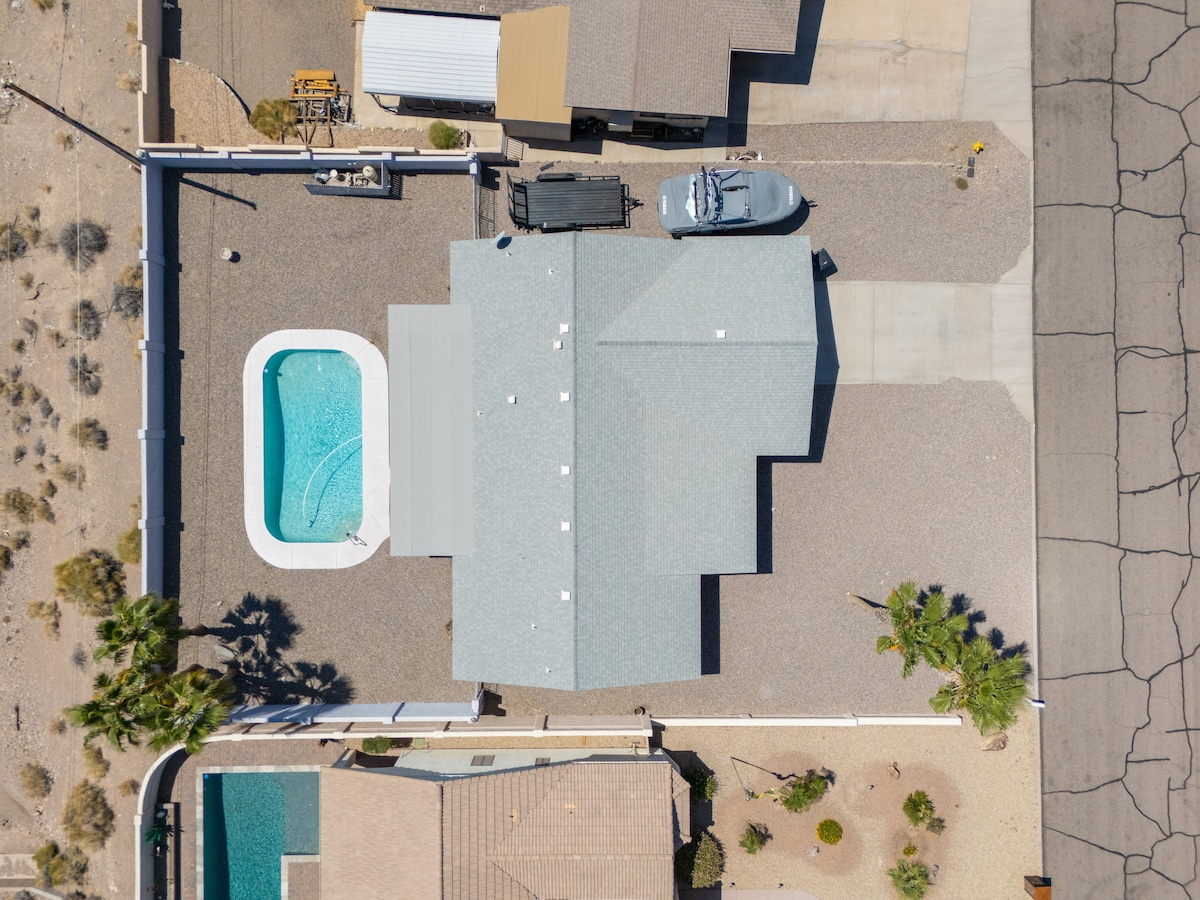Entertainment Playground. POOL, GAMES AND GAMES! - Lake Havasu City
