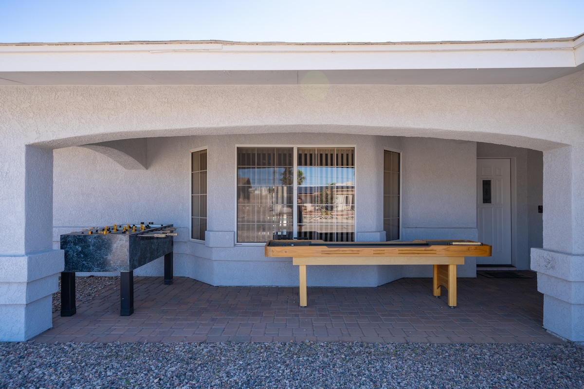 Entertainment Playground. POOL, GAMES AND GAMES! - Lake Havasu City