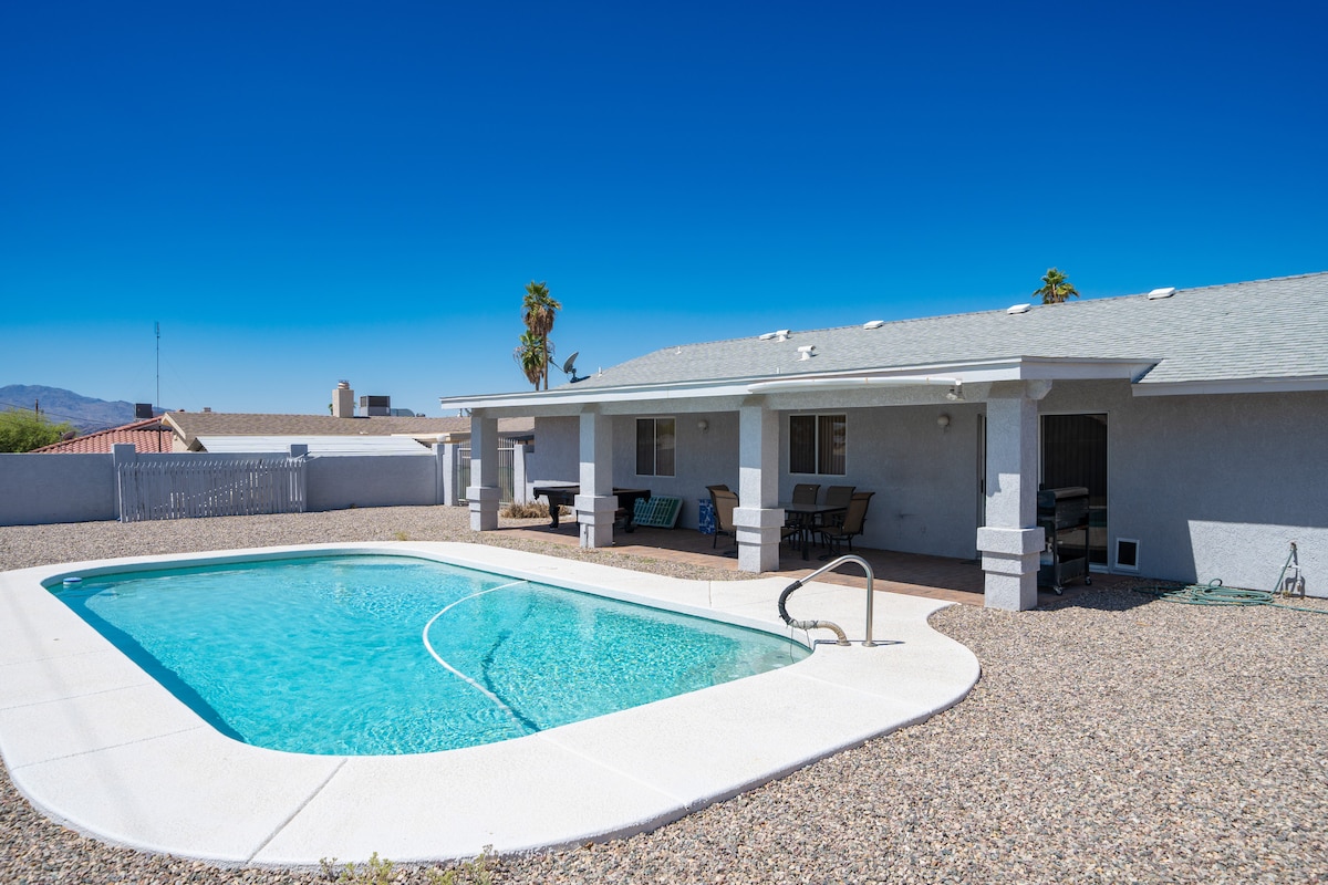 Entertainment Playground. POOL, GAMES AND GAMES! - Lake Havasu City