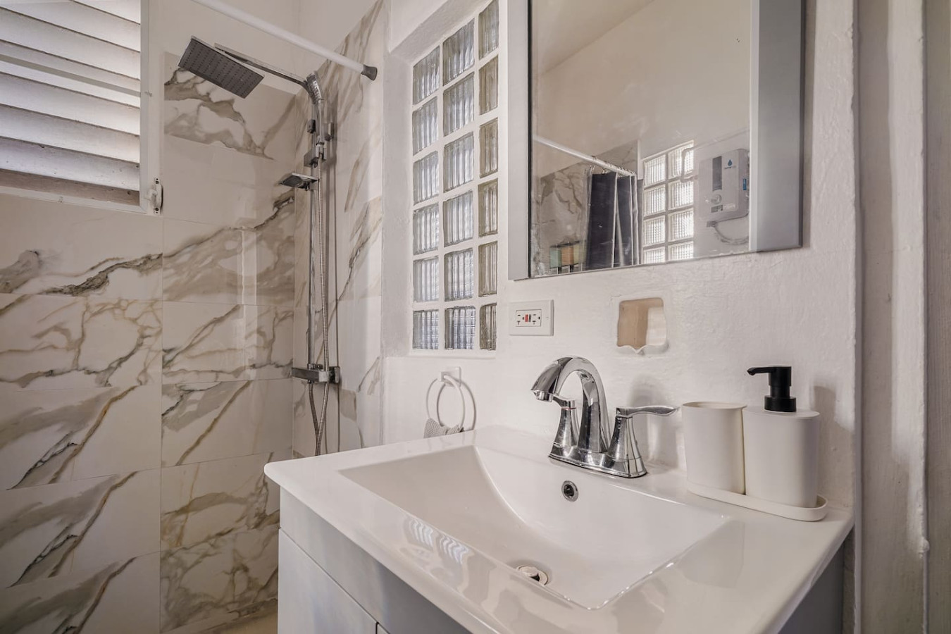 tapia-mosaic-beachwalk-san-juan/