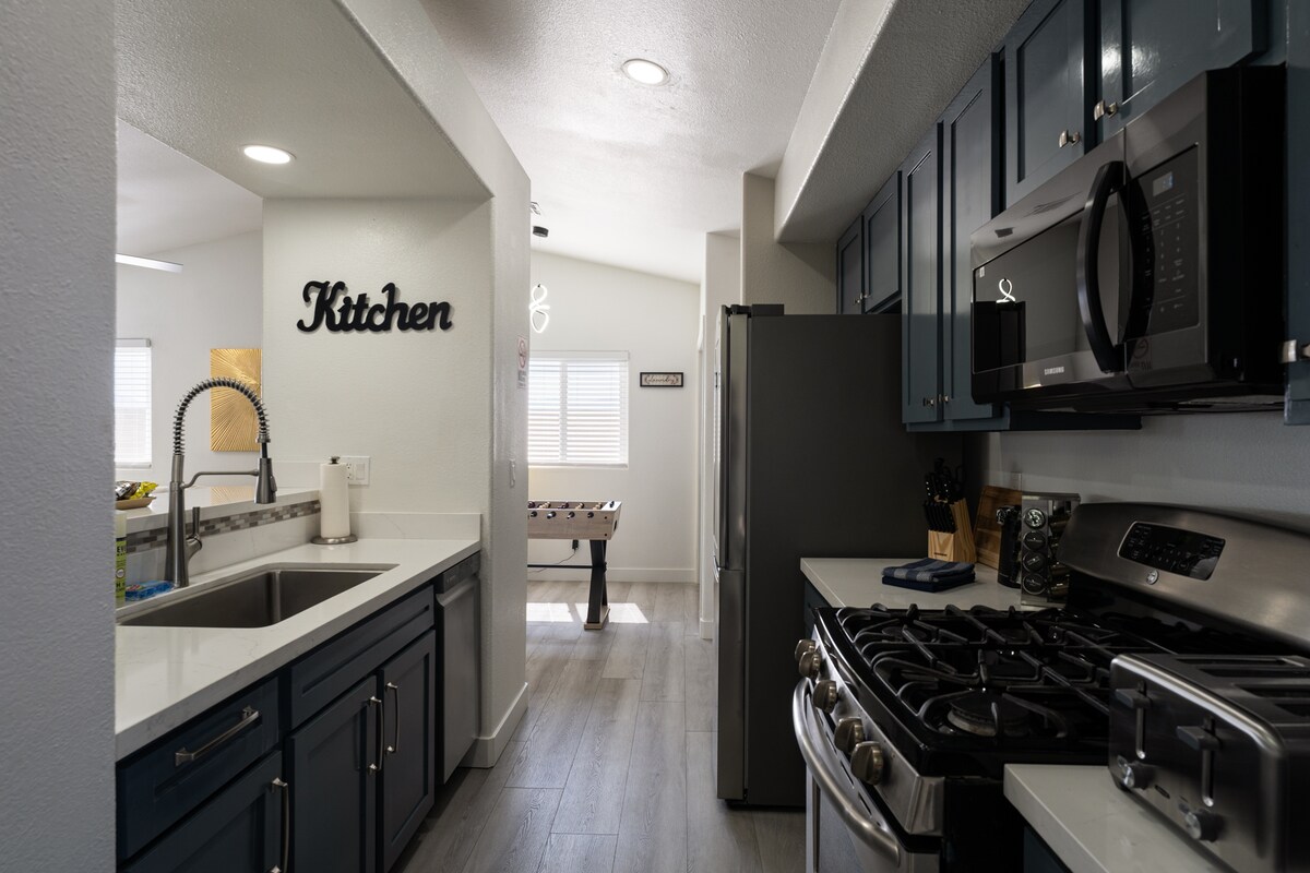 a-modern-home-away-from-home/