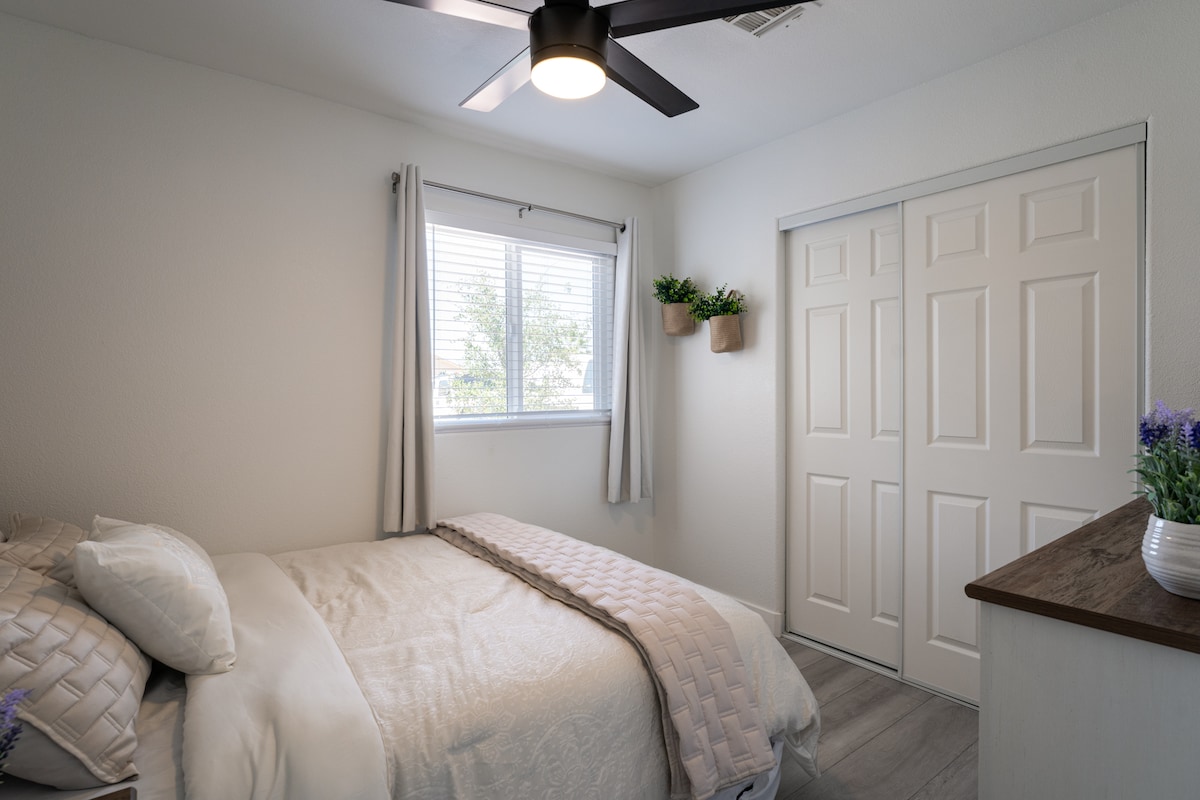 a-modern-home-away-from-home/