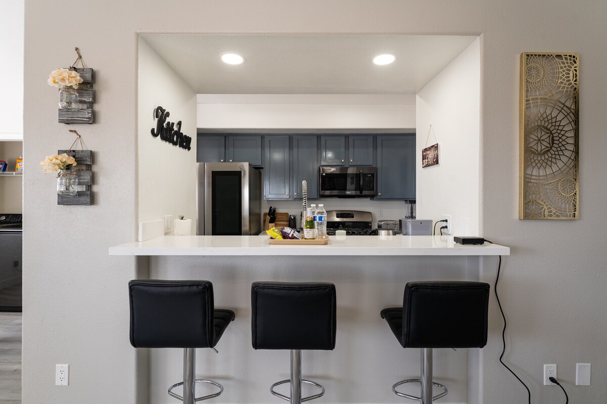 a-modern-home-away-from-home/