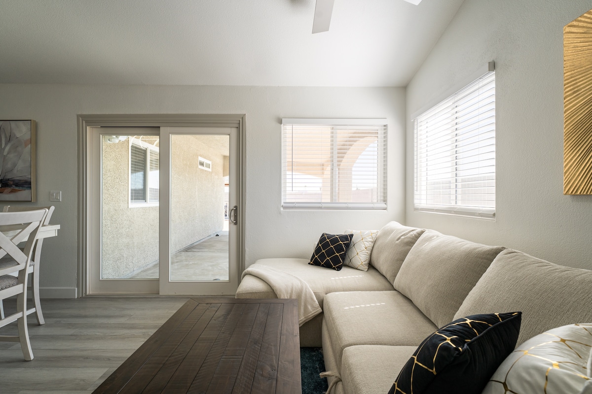 a-modern-home-away-from-home/