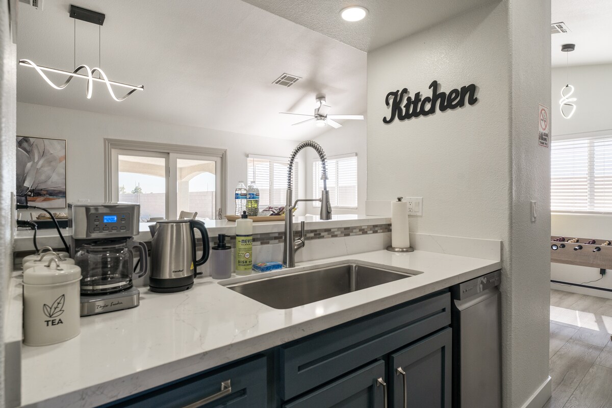 a-modern-home-away-from-home/