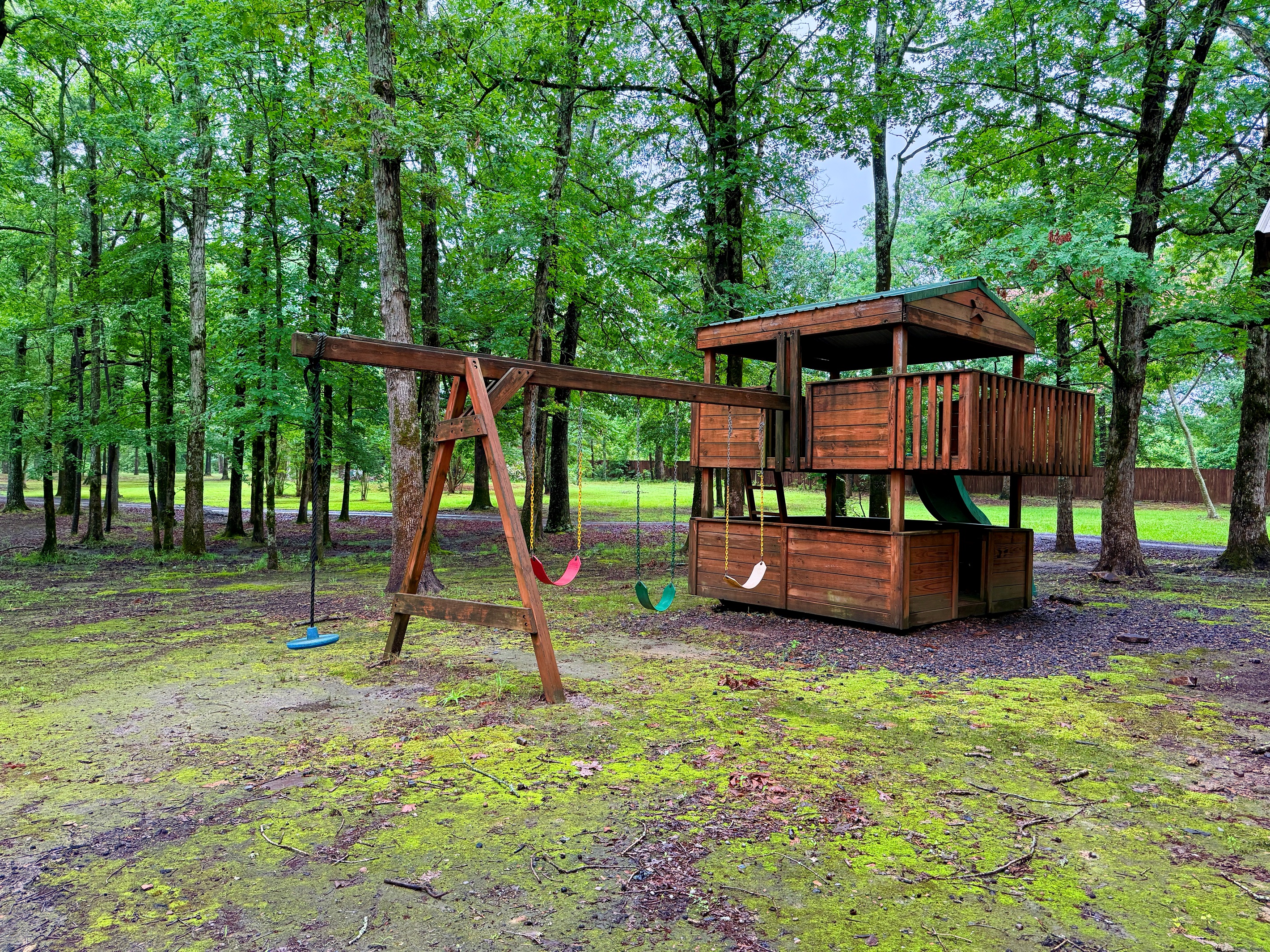 THE FARMHOUSE CABIN