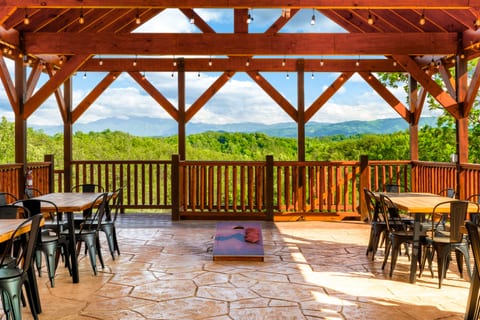 Outdoor dining with a side of mountain views.
