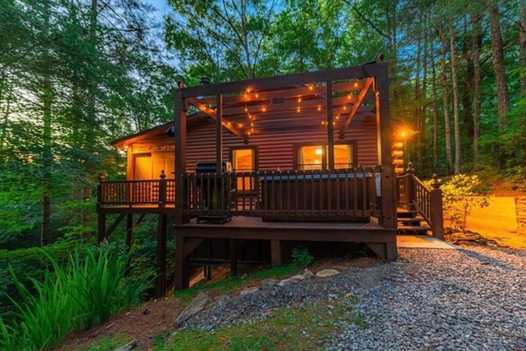 Dog Friendly -1BR w/ Bonus Room