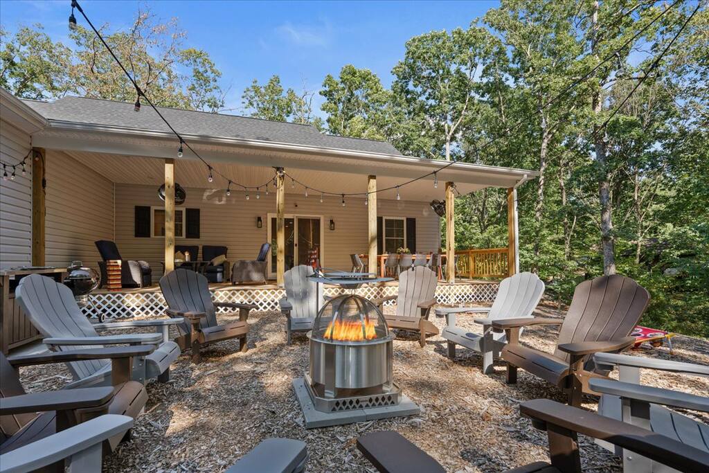 Gather 'round the flames and let the good times glow! Our outdoor firepit is the perfect spot to toast marshmallows, share stories, and make memories that light up the night ✨! - Season 4 Escape - McGaheysville