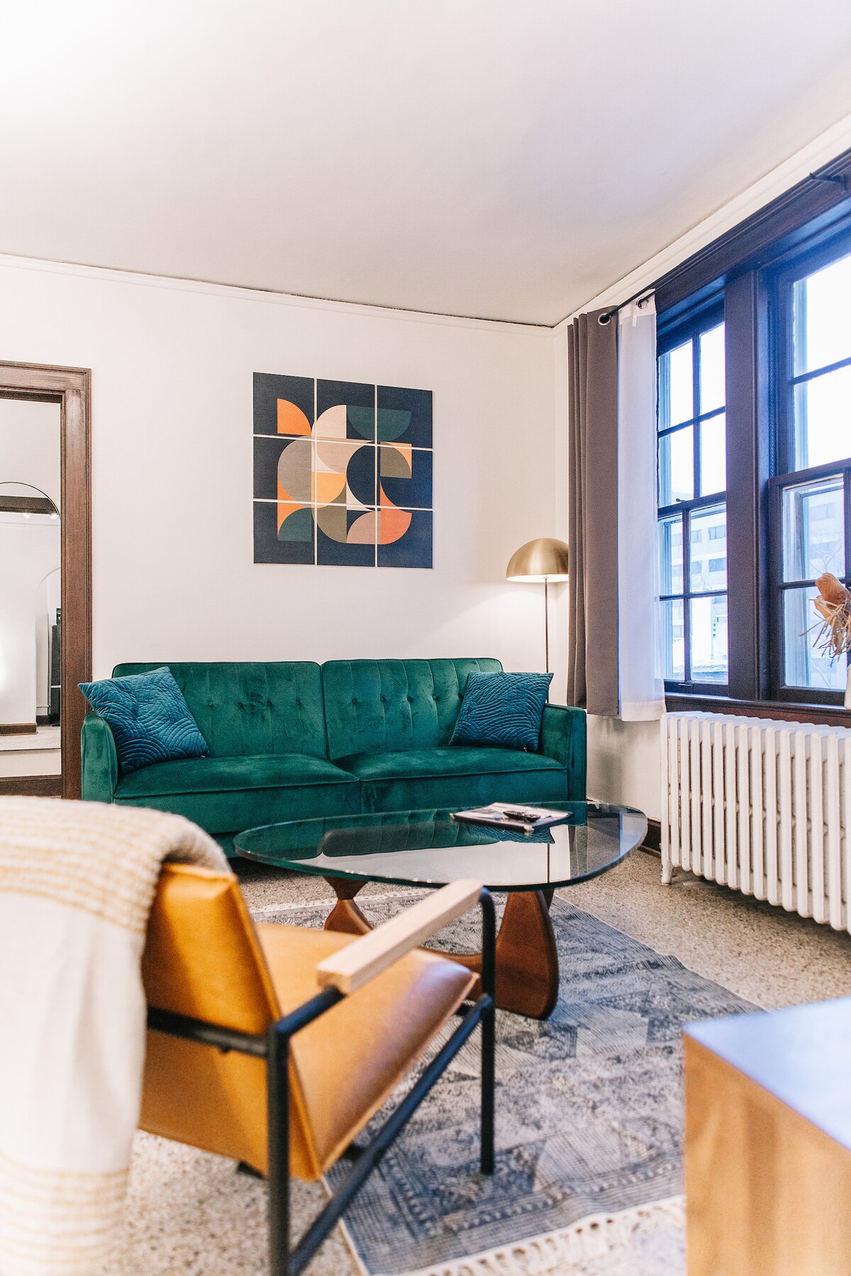 Downtown Studio with Historic Elegance. Unit D