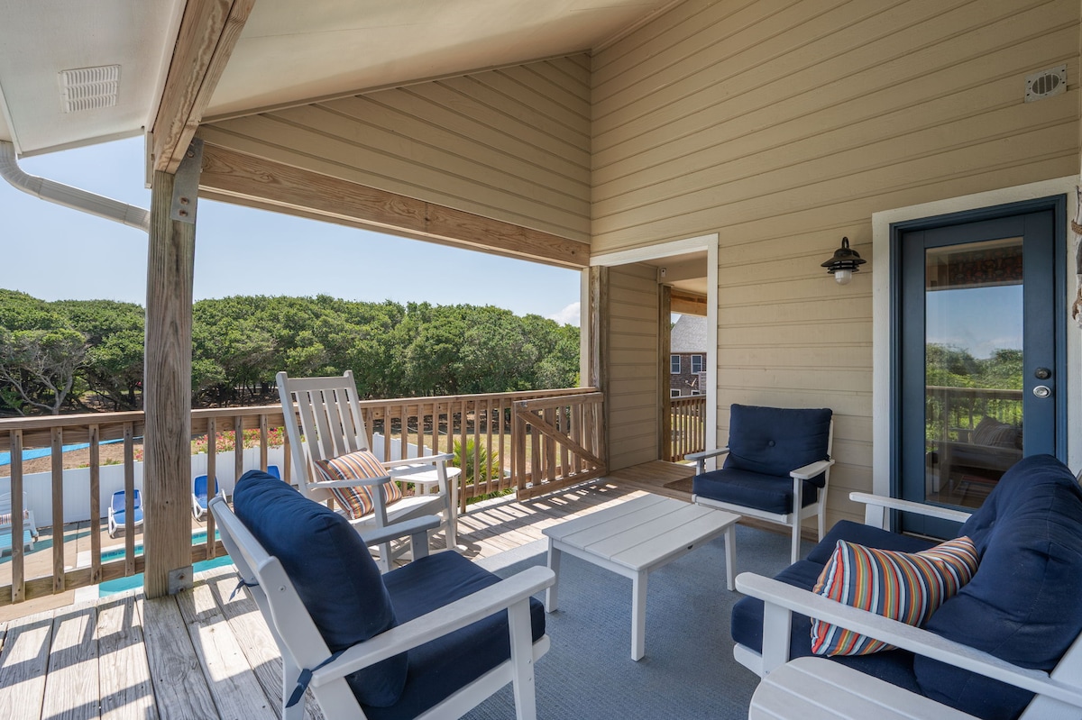 Sea Rest: Large Pool, Hot Tub, 3rd house to Beach!