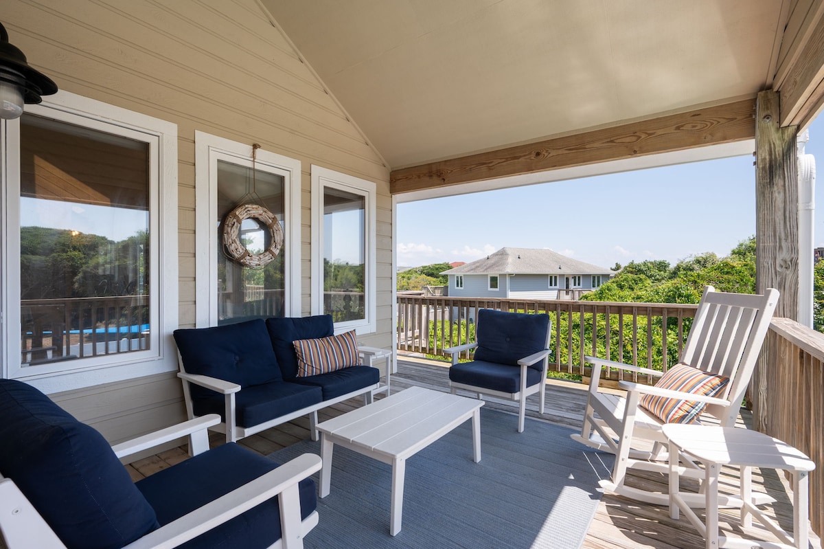 Sea Rest: Large Pool, Hot Tub, 3rd house to Beach!