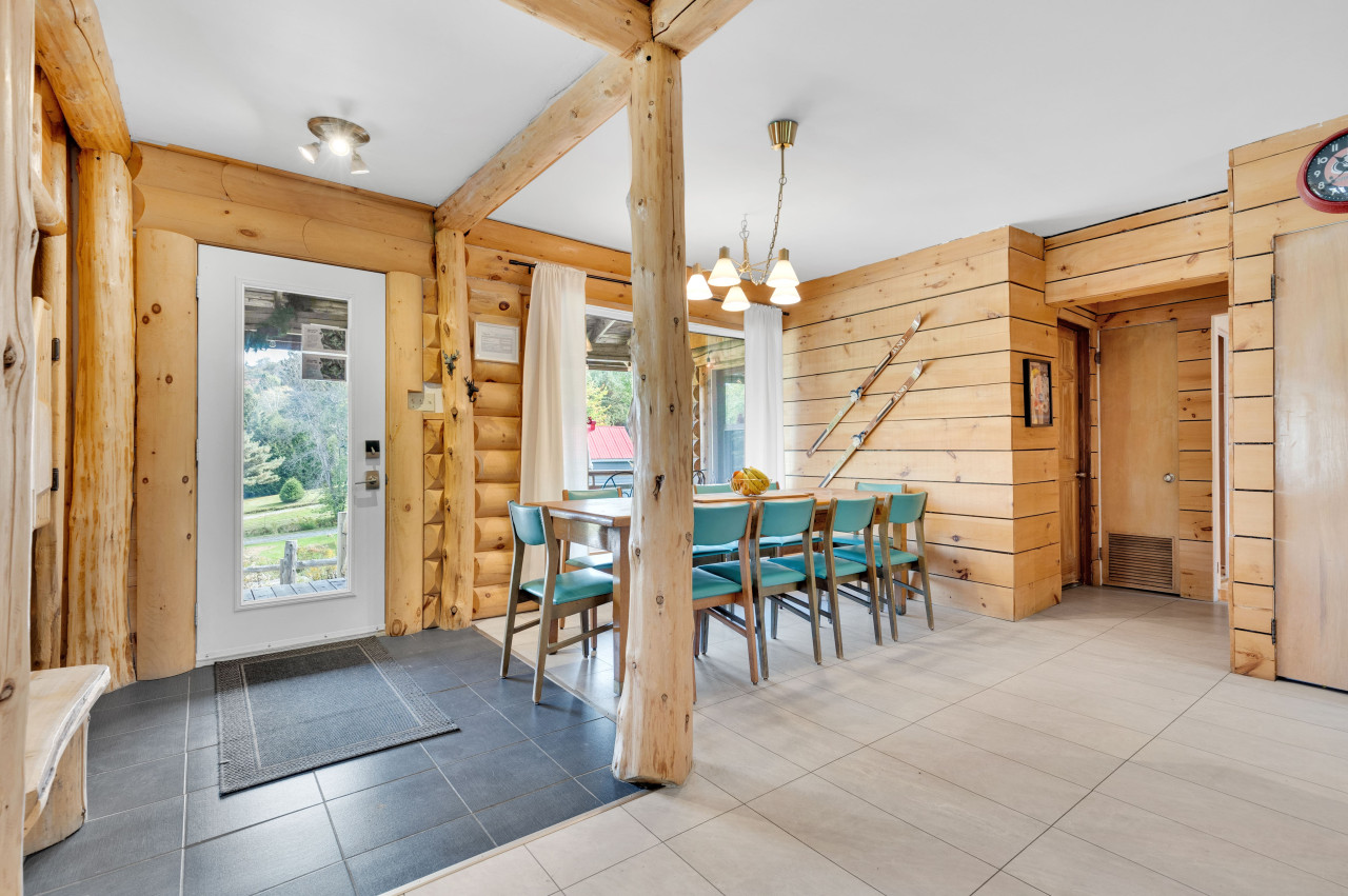 Lake retreat - Private SPA with Kayaks and SUP