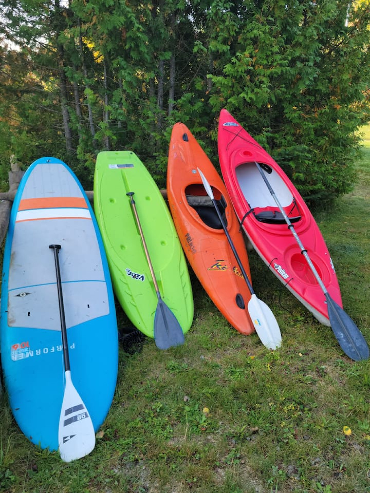 Lake retreat - Private SPA with Kayaks and SUP